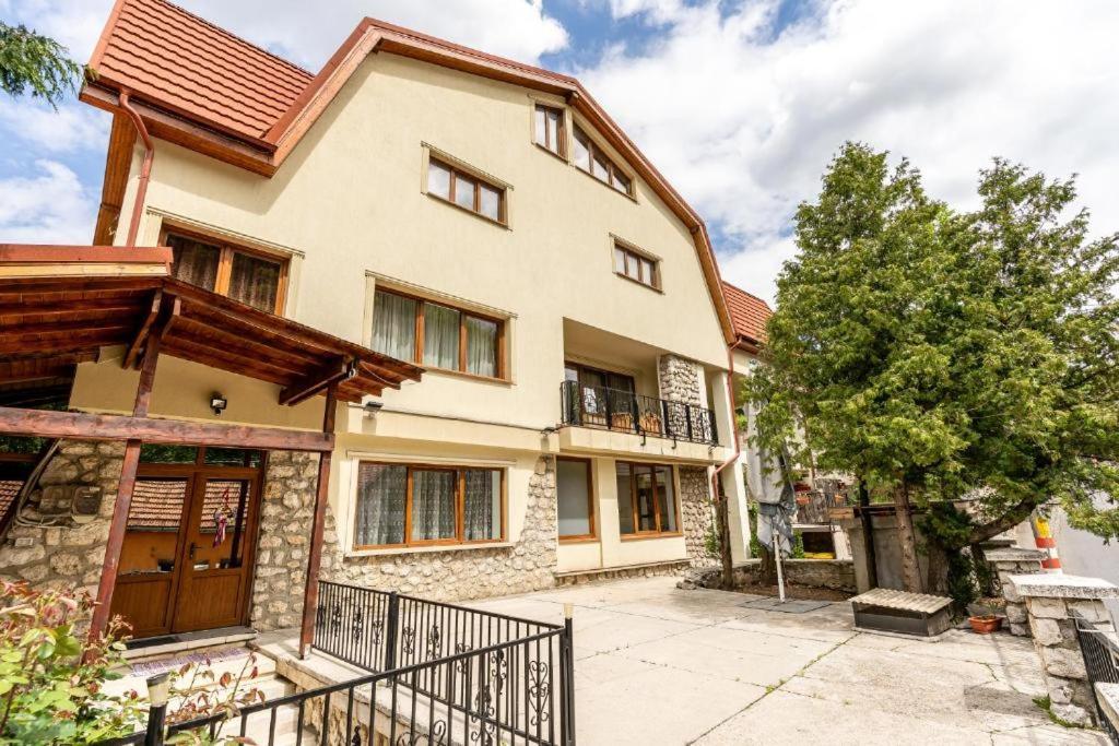 Panoramic Center Rooms Брашов Екстер'єр фото