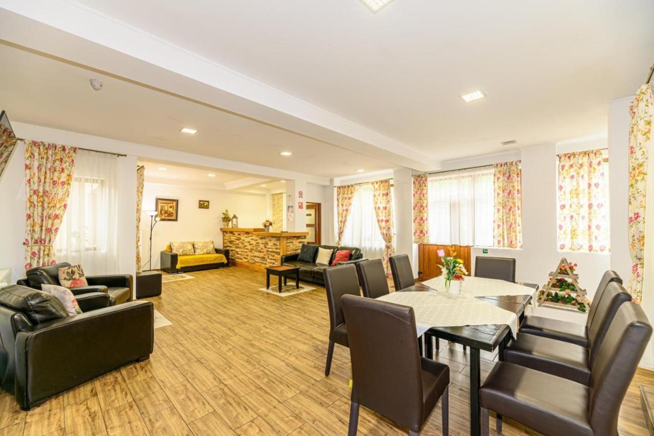 Panoramic Center Rooms Брашов Екстер'єр фото