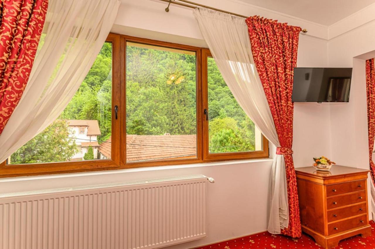 Panoramic Center Rooms Брашов Екстер'єр фото